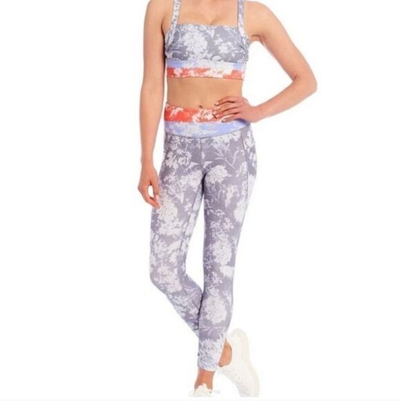 Free People Wave rider twilight combo Sports Bra & Leggings Women's XS NWT - Picture 1 of 16